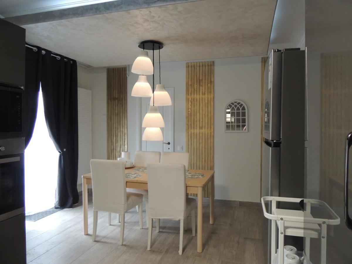 Blue Sky House 호텔 발로테슈티 외부 사진